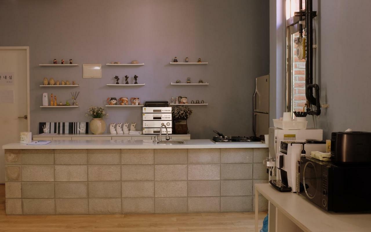 Atelier Hostel Санчхон Екстер'єр фото