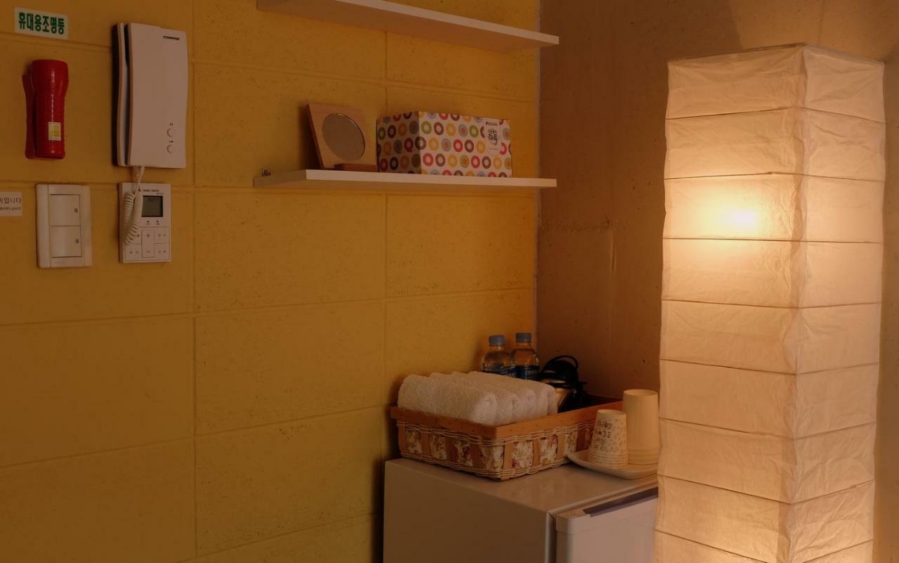 Atelier Hostel Санчхон Екстер'єр фото
